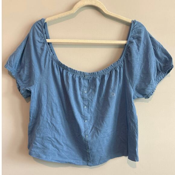 American eagle Tops - NWOT American Eagle Puff Sleeve Button Front Top Blue Size Large